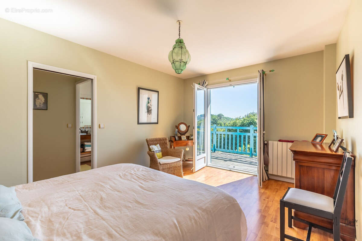 Maison à BASSUSSARRY