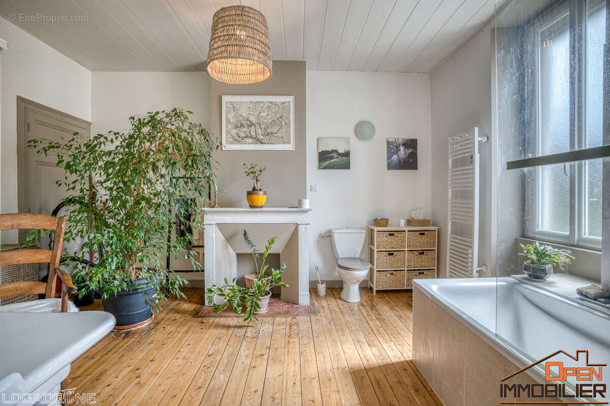 Maison à VILLENEUVE-SUR-LOT