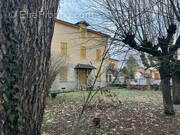 Appartement à GREZIEU-LA-VARENNE