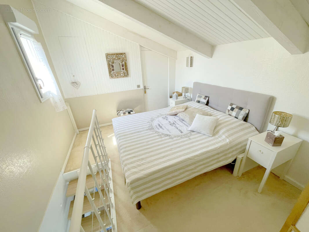 Appartement à SAINT-MANDRIER-SUR-MER