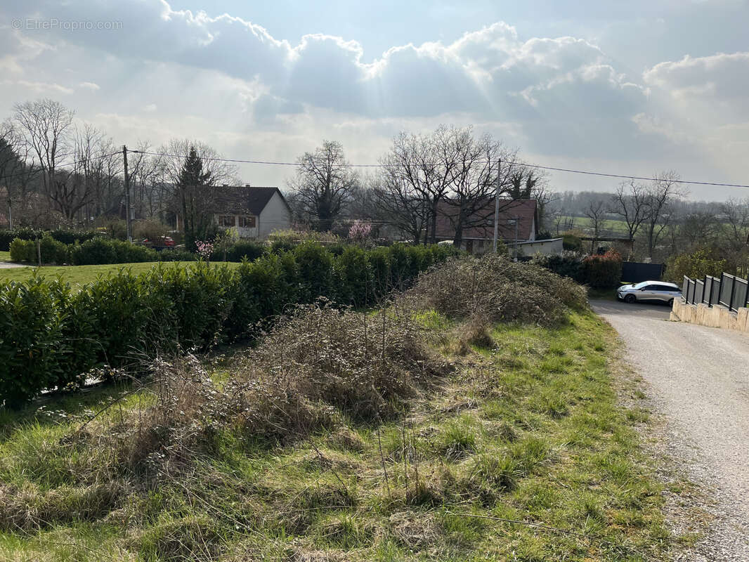 Terrain à SEMUR-EN-AUXOIS