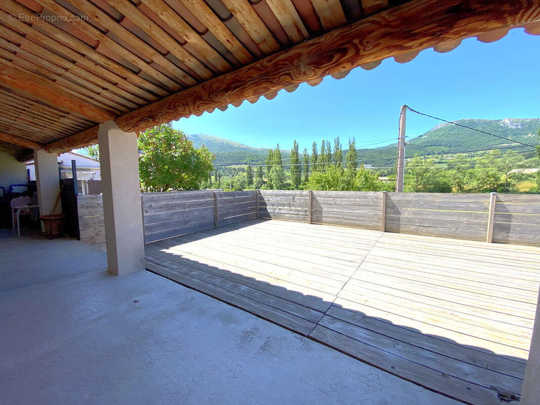 Maison à BUIS-LES-BARONNIES