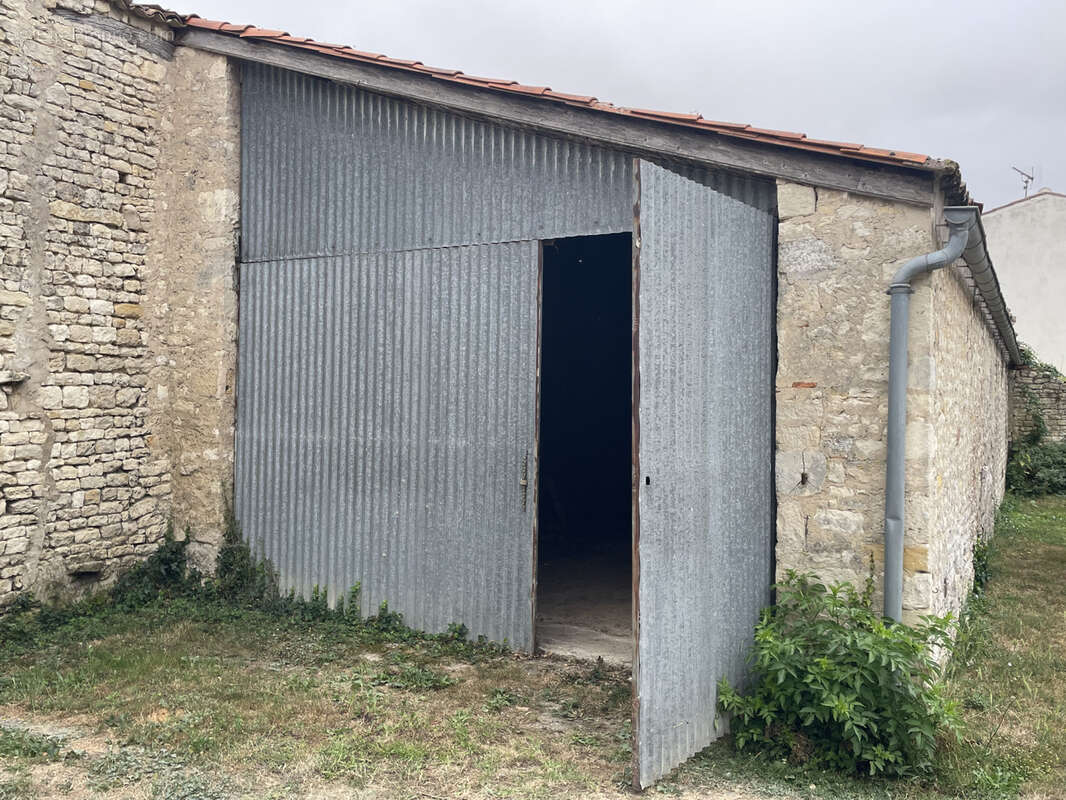 Maison à SAINT-MEDARD-D&#039;AUNIS
