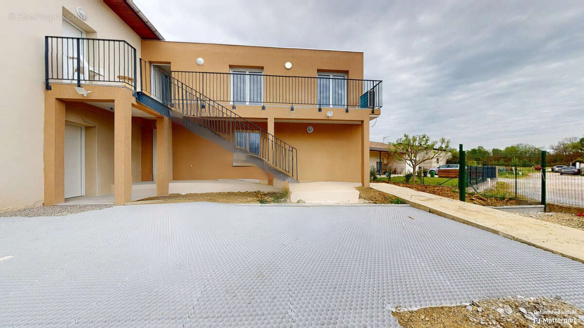 Appartement à CASTELGINEST