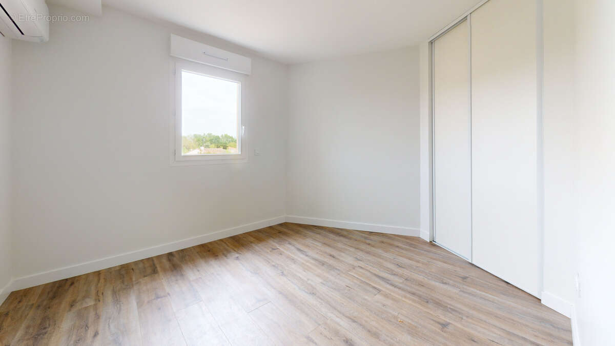 Appartement à CASTELGINEST