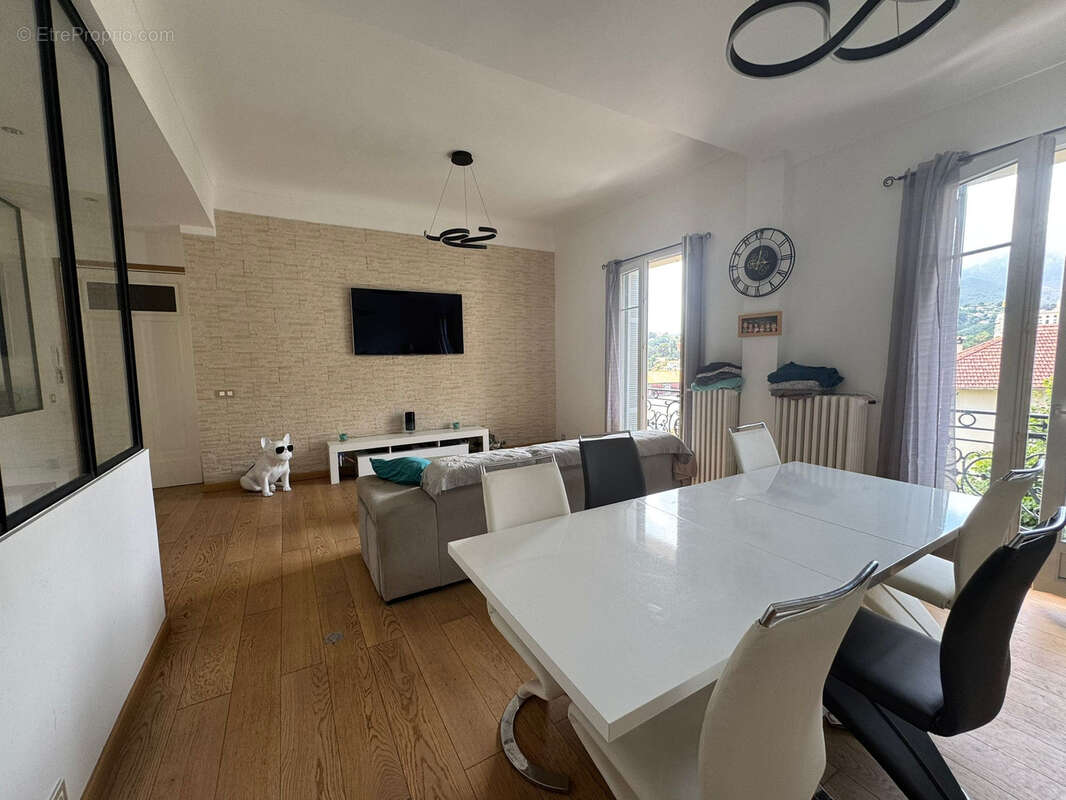 Appartement à MENTON