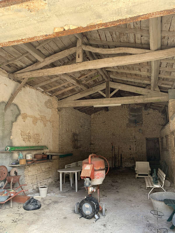 Maison à FONTAINE-CHALENDRAY