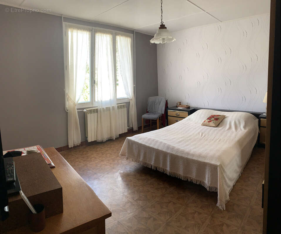 Maison à FONTAINE-CHALENDRAY