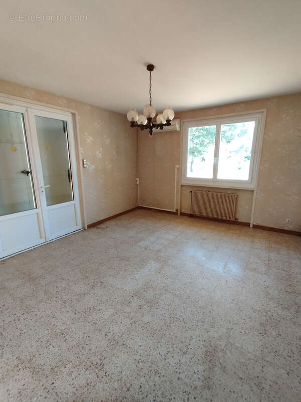 Maison à SAINT-SEURIN-SUR-L&#039;ISLE