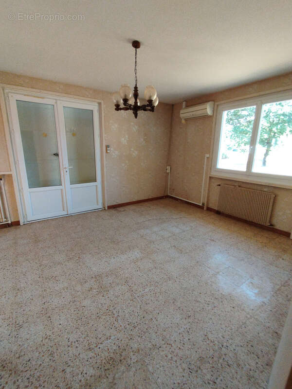 Maison à SAINT-SEURIN-SUR-L&#039;ISLE