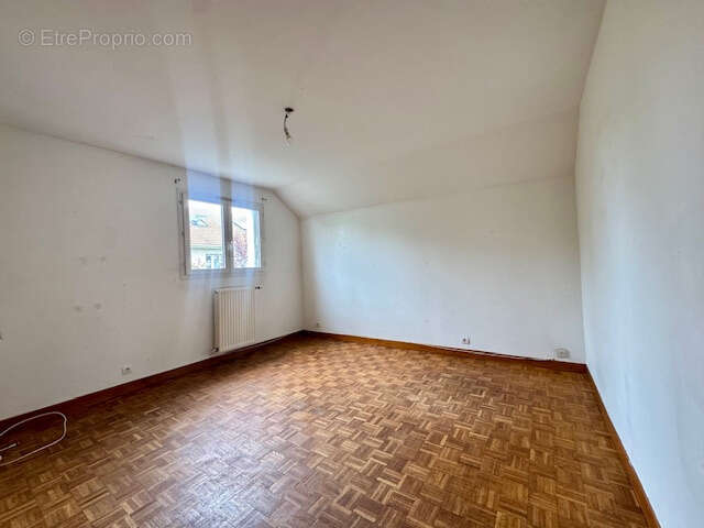 Maison à PARAY-VIEILLE-POSTE