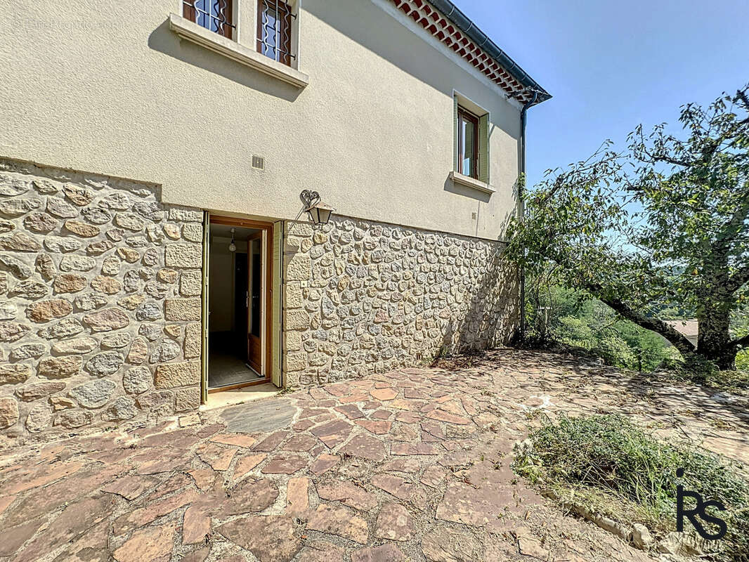 Maison à LARGENTIERE