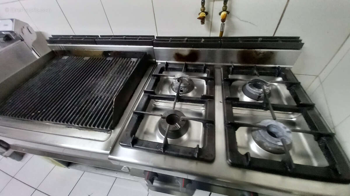 Commerce à LAMALOU-LES-BAINS