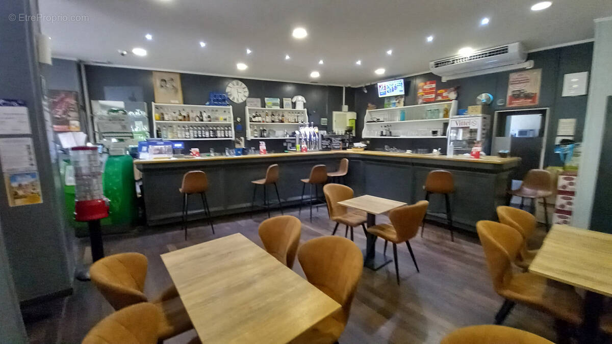 Commerce à LAMALOU-LES-BAINS