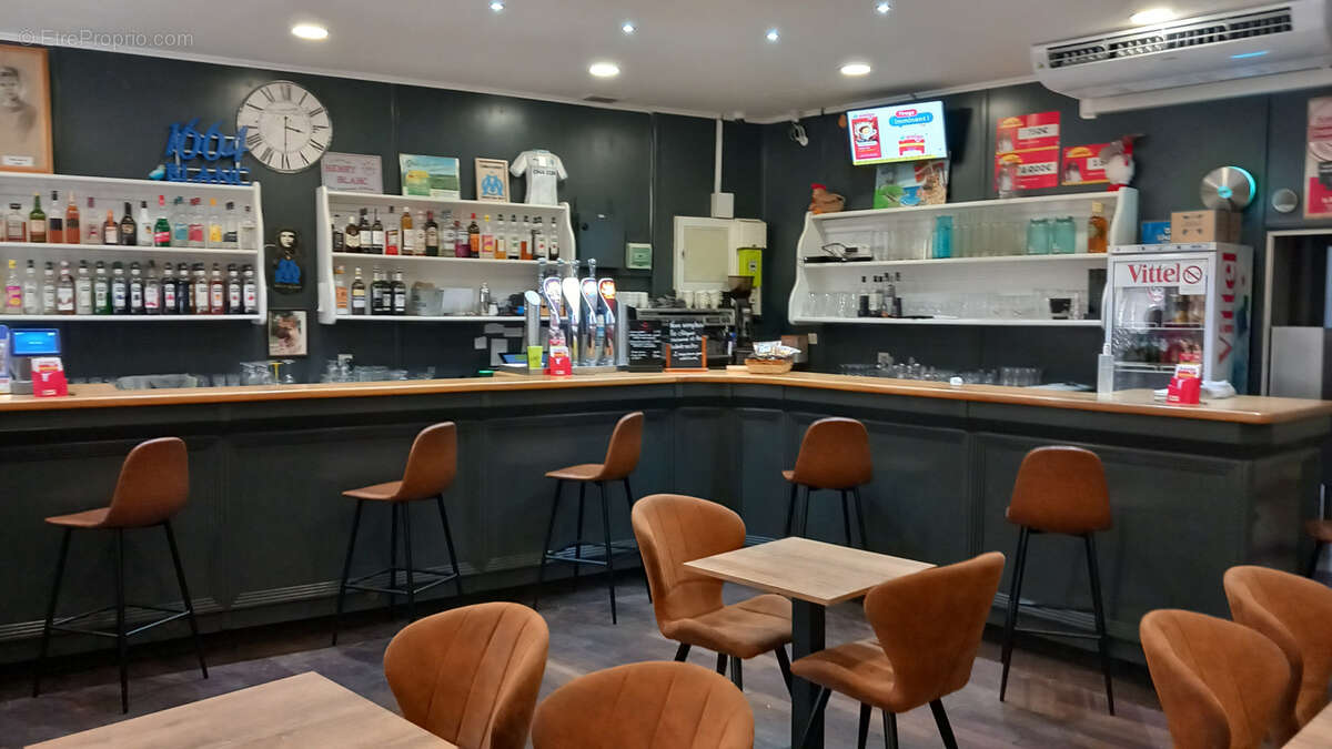 Commerce à LAMALOU-LES-BAINS