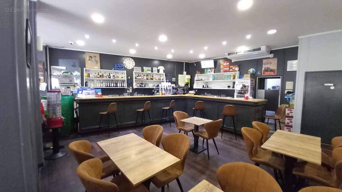 Commerce à LAMALOU-LES-BAINS