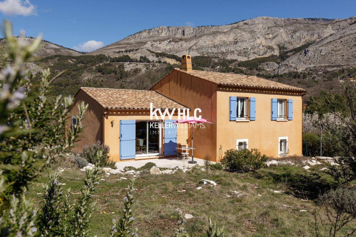 Maison à ESCRAGNOLLES