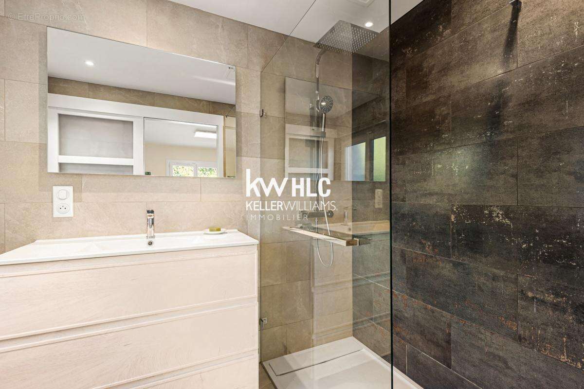 Maison à LES ADRETS-DE-L&#039;ESTEREL