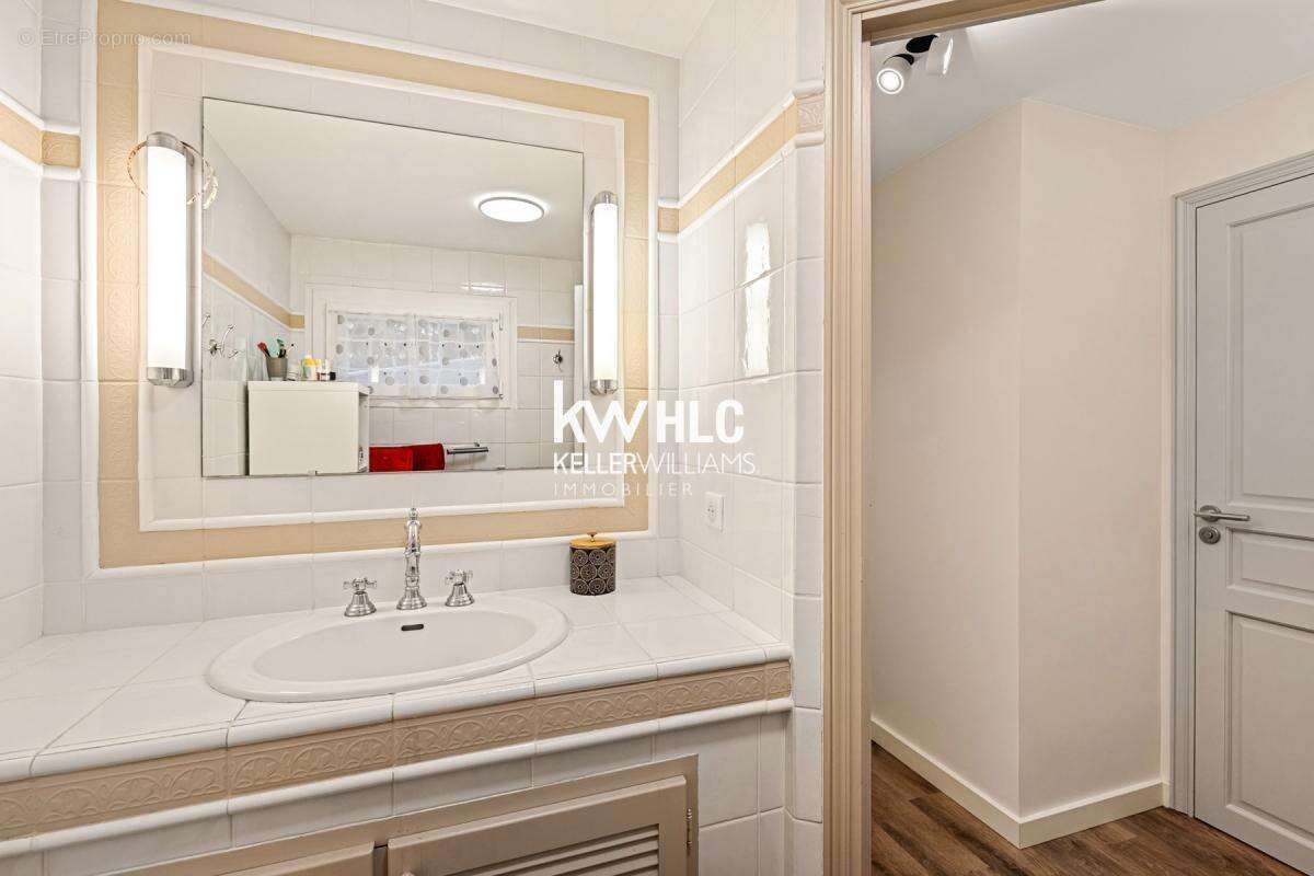 Maison à LES ADRETS-DE-L&#039;ESTEREL