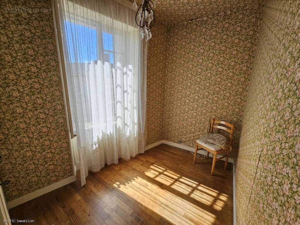 Maison à VILLEFAGNAN