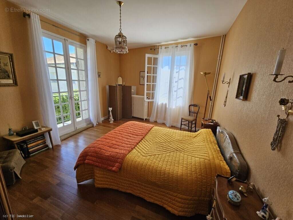 Maison à VILLEFAGNAN