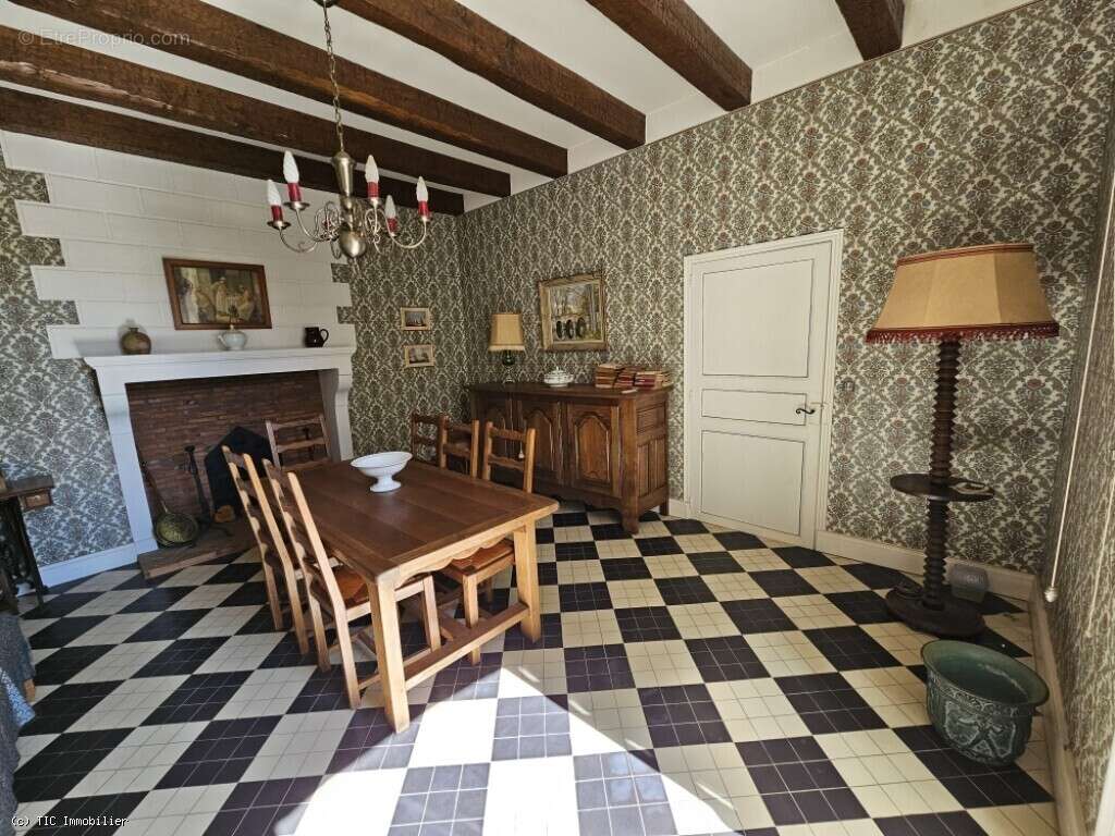 Maison à VILLEFAGNAN