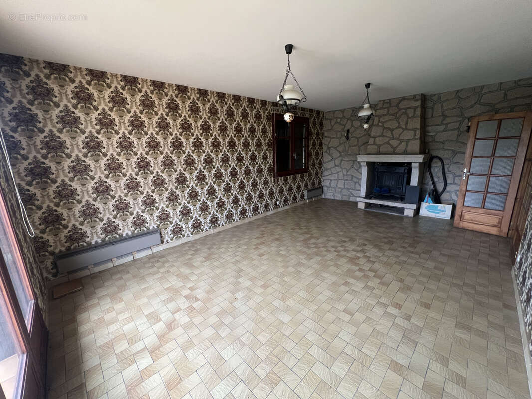 Maison à SOUDEILLES