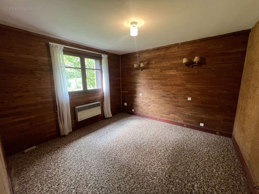 Maison à SOUDEILLES