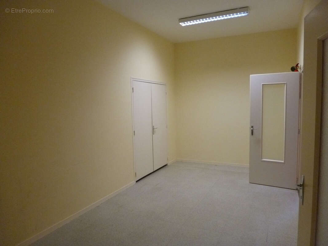 Commerce à CHAUMONT