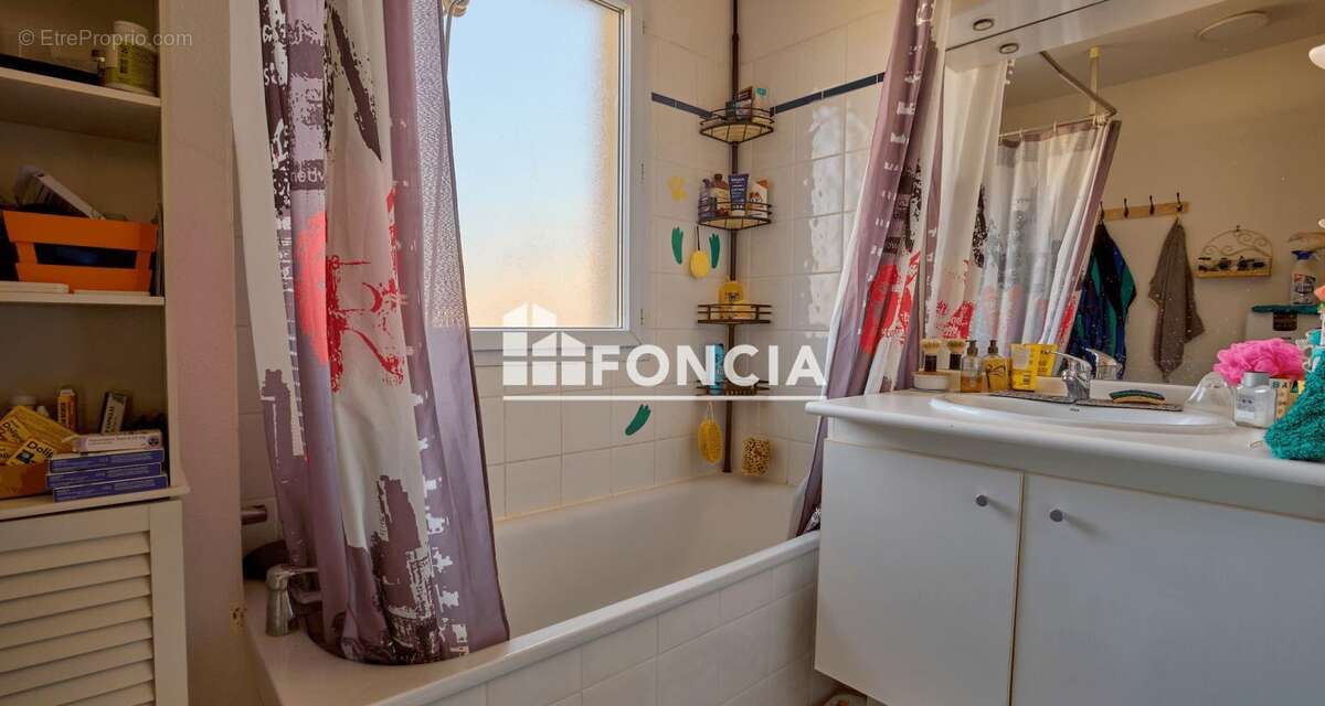 Maison à SAINT-MACAIRE