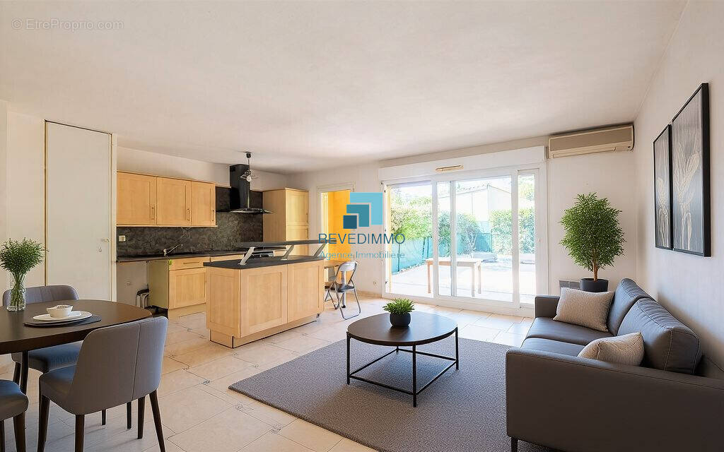 Appartement à FREJUS