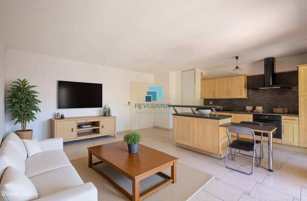 Appartement à FREJUS