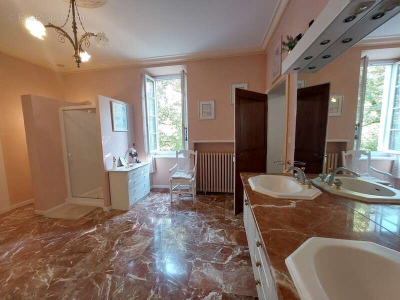 Maison à POULAN-POUZOLS