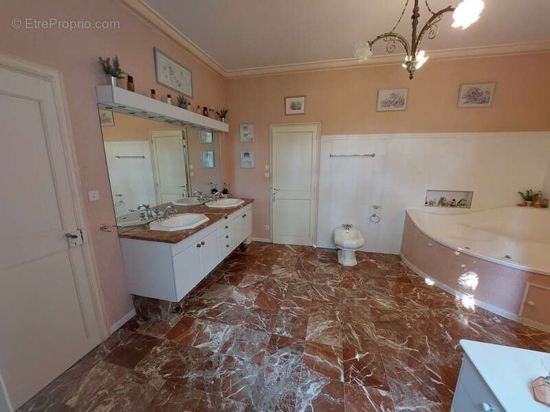 Maison à POULAN-POUZOLS