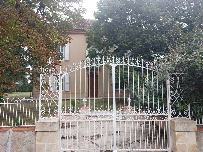 Maison à POULAN-POUZOLS