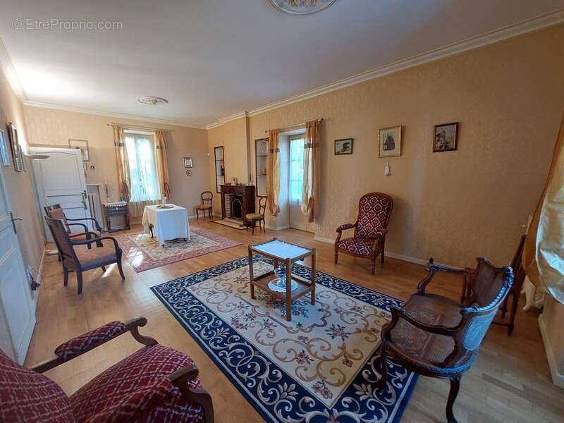 Maison à POULAN-POUZOLS