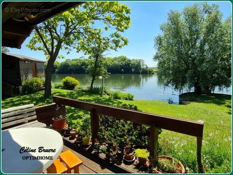 Maison à MEZY-SUR-SEINE