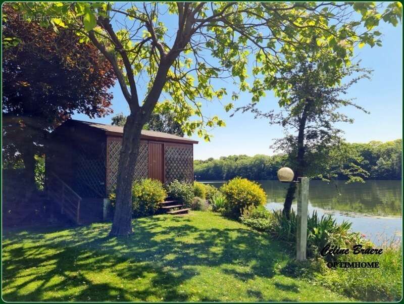 Maison à MEZY-SUR-SEINE