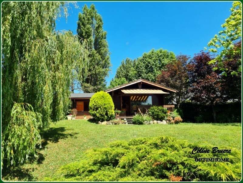 Maison à MEZY-SUR-SEINE