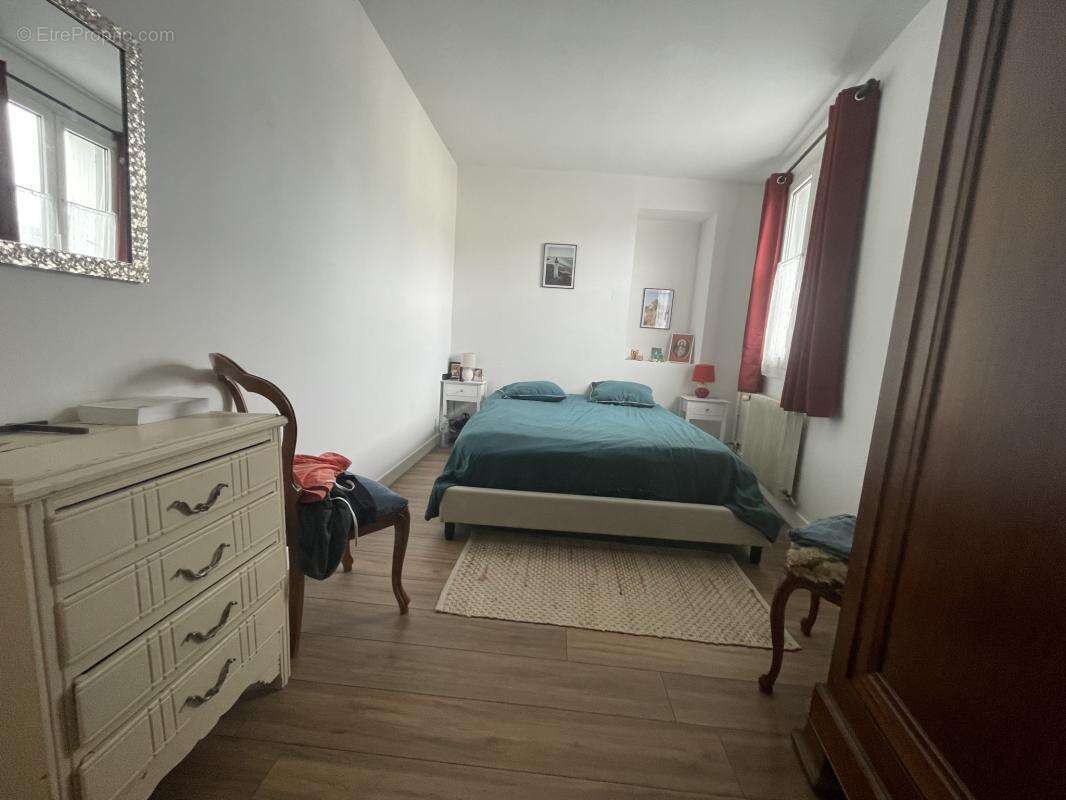 Maison à CHATELLERAULT