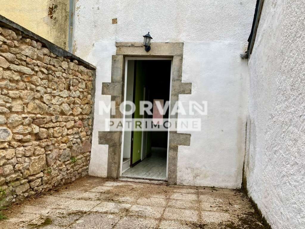 Maison à SAINT-SAULGE