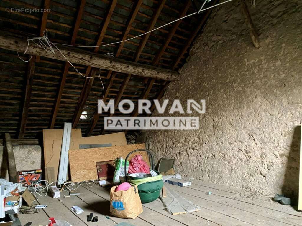 Maison à SAINT-SAULGE