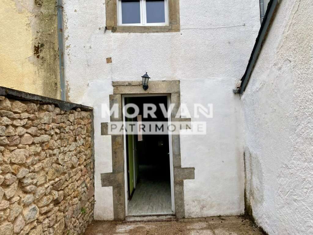 Maison à SAINT-SAULGE