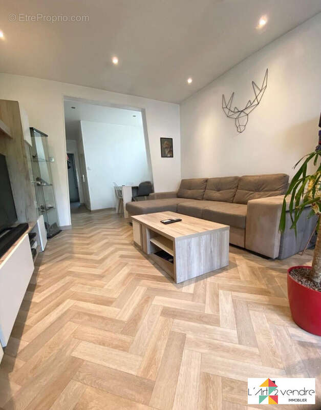 Salon - Appartement à MONTGERON