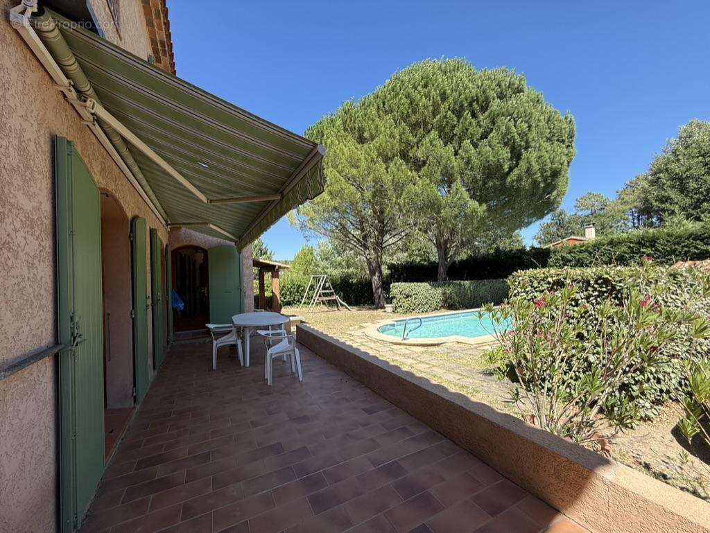 Maison à SAINT-PANTALEON