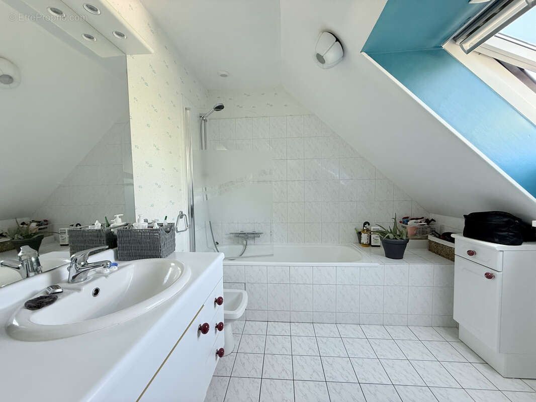 Maison à MORAINVILLIERS