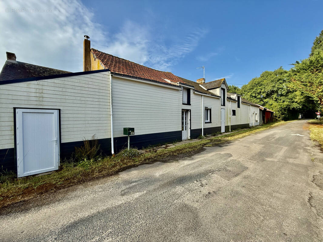 Maison à GRANDCHAMPS-DES-FONTAINES