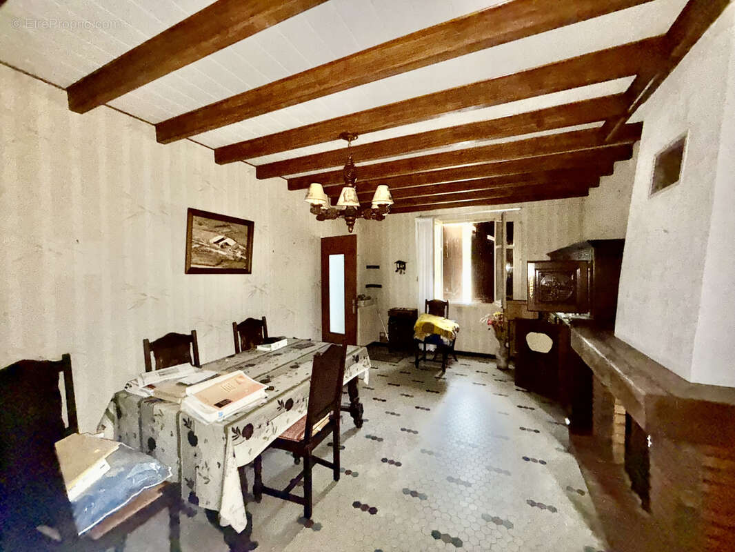 Maison à GRANDCHAMPS-DES-FONTAINES