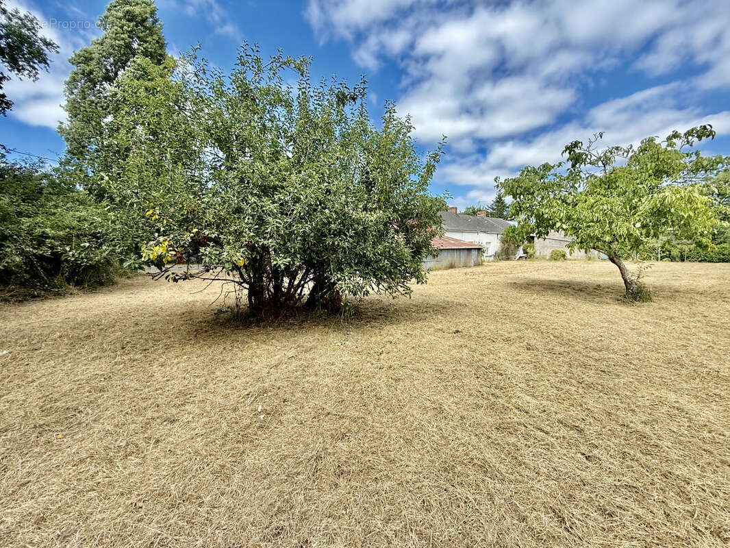 Maison à GRANDCHAMPS-DES-FONTAINES