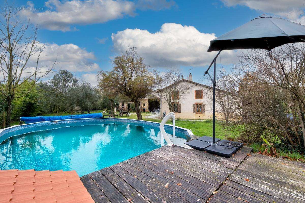 Maison à POUCHARRAMET